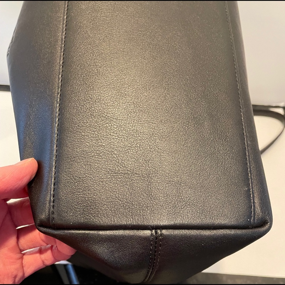 Coach Black and Tan Tote Bag - Picture 5 of 10